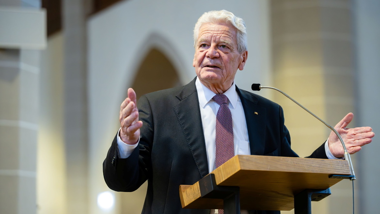 Der ehemalige Bundespräsident Joachim Gauck sprach bei den Bautzener Reden im Petri-Dom vom Mut, den es braucht, um die Angst gegen rechts zu besiegen.