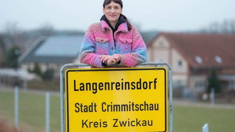 Kristina ist wirklich vom Dorf. Aufgewachsen ist sie in Langenreinsdorf im Landkreis Zwickau.