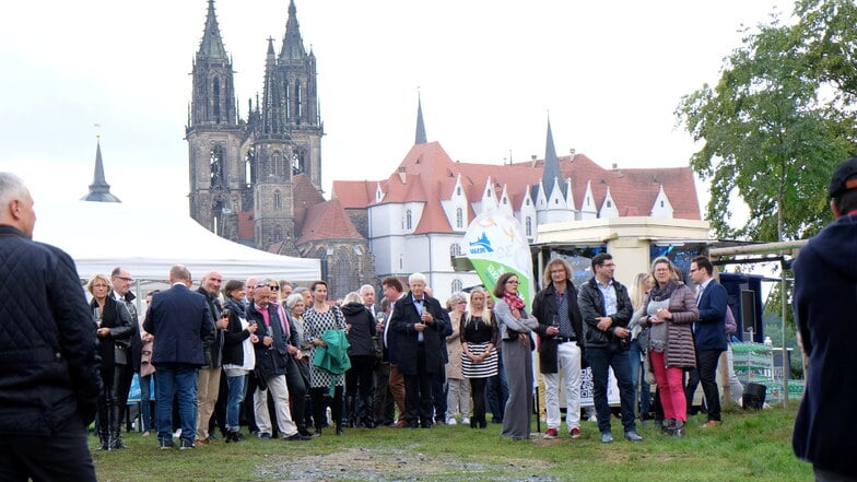 Über 200 Gäste hatten sich zum Sommerfest auf dem Crassoberg eingefunden.