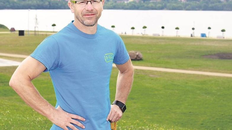 Dr. Klaus Schwager gehört zu den fünf Gründern der O-See-Challenge im Jahr 2000. Seither ist er der Organisationschef. Ihm ist es zum großen Teil zu verdanken, dass am Fuße des Zittauer Gebirges in diesem Jahr die Cross-Triathlon-Weltmeisterschaft ausgetr