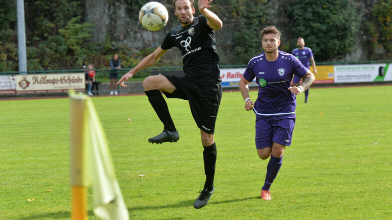 Führt mit dem SC Freital Sachsens höchste Spielklasse an: Michael Heera (am Ball).