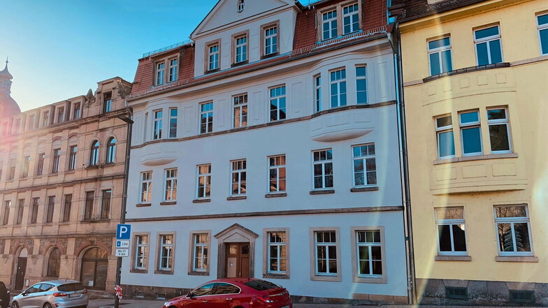 Saniertes Haus Hauptstraße 17 in Pirna-Copitz: Es beherbergt nun acht Wohnungen.