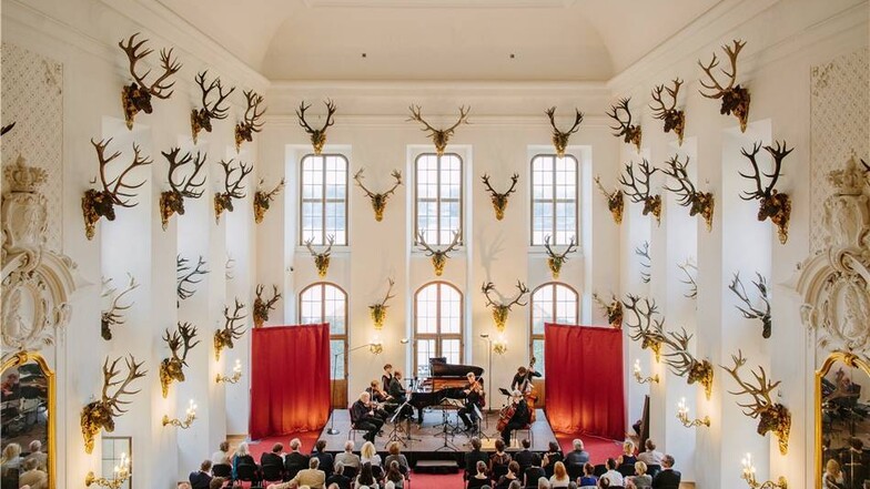 Im Speisesaal von Schloss Moritzburg finden Konzerte statt - hier beim Moritzburg-Festival 2017.