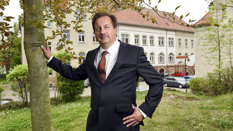 Seit Anfang 2013 ist Lutz Kermes Direktor des Amtsgerichts Döbeln. Zuvor leitete er das Amtsgericht Hainichen bis zu dessen Auflösung.