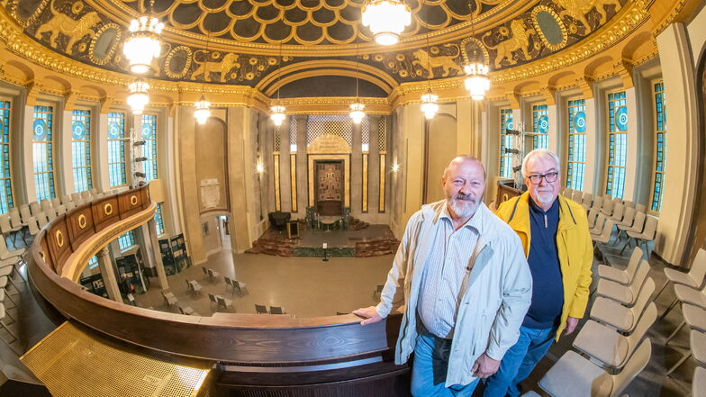 Peter Mitsching (links) und Andreas Schmidt (rechts) haben zehn Jahre lange die Restaurierung der Görlitzer Synagoge begleitet.