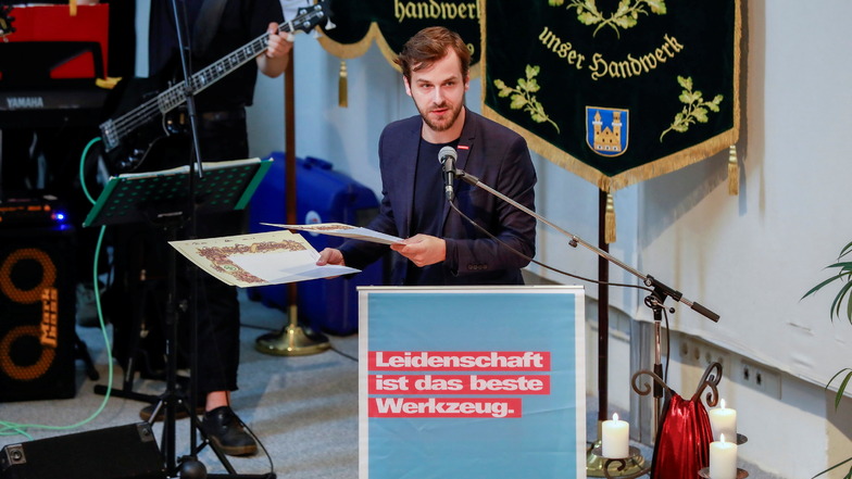 Der bisherige Chef Daniel Siegel will in den sächsischen Landtag.