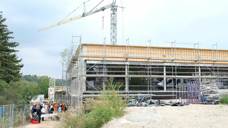 Auf der Baustelle der Questenbergschule geht es unterschiedlich schnell voran.