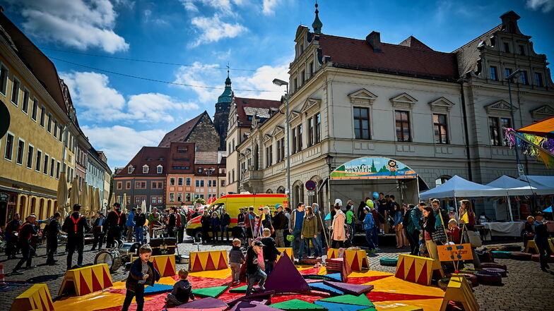 Markt der Kulturen, hier 2019: In diesem Jahr soll das Fest wieder rund ums Rathaus stattfinden.