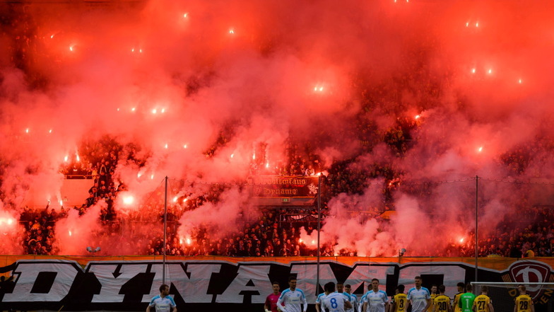 Allein für die Vorkommnisse beim Ligaspiel gab es für Dynamo eine Strafe in Höhe von 130.000 Euro.