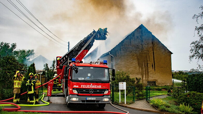 Einer der größten Einsätze der Roßweiner Feuerwehr war im zurückliegenden Jahr der Brand eines Nebengebäudes in Oberneusorge.