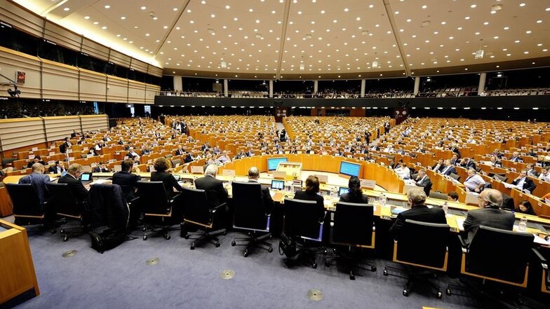 Blick in den Plenarsaal, in dem der Ausschuss der europäischen Regionen tagt.