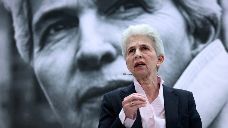 Marie-Agnes Strack-Zimmermann, FDP-Spitzenkandidatin zur Europawahl und ehemalige Vorsitzende des Verteidigungsausschusses im Bund, zeigt so jeden an, der sie in sozialen Medien beleidigt. Nun erwischte es einen Fast-Rentner aus Dresden.