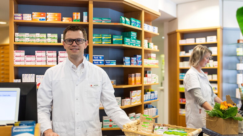 Rico Prasser, Inhaber der Müglitztal-Apotheke in Glashütte, hat eine Impfaktion organisiert.