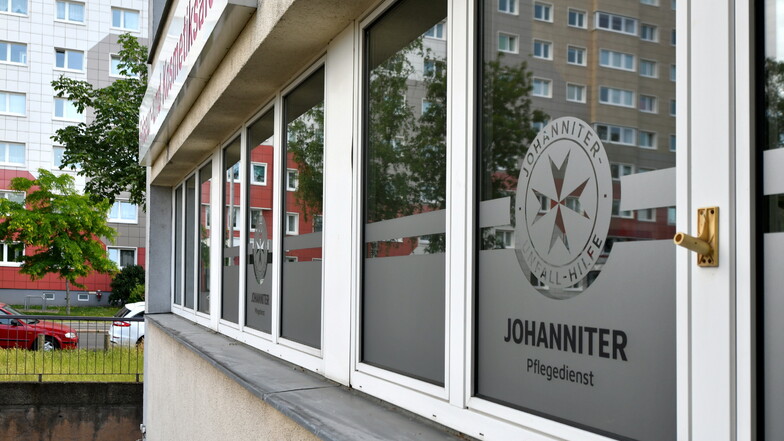 Die Johanniter haben ein neues Domizil in Leuben bezogen. Weil der Bedarf in Dresden so groß ist, gibt es dort jetzt auch einen neuen Pflegedienst.