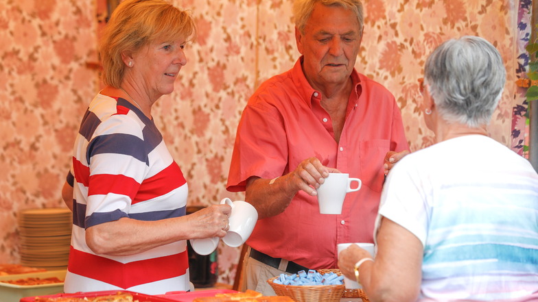 Aber auch Kaffee und Kuchen.