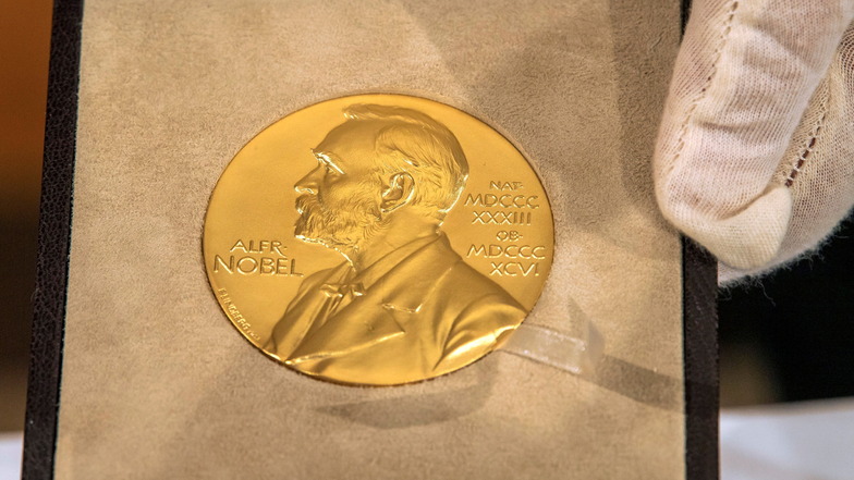 Die Nobelpreises werden als goldene Medaille vergeben.