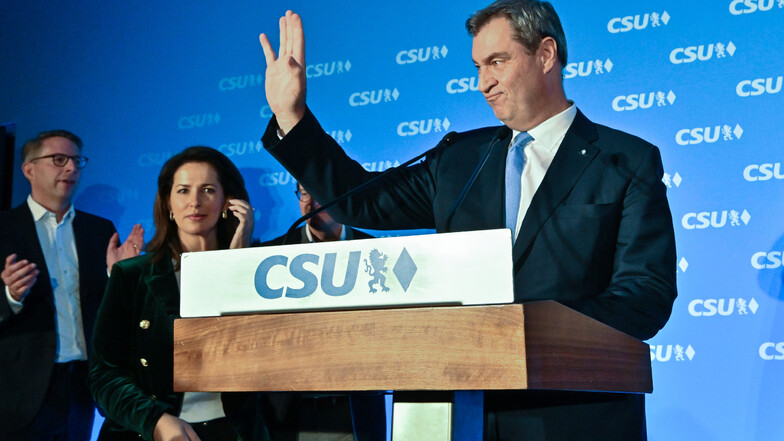 CSU und Freie Wähler wollen in Bayern weiter regieren - AfD gewinnt am meisten