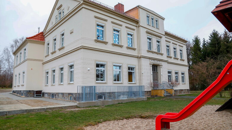 Die Grundschule "C. W. Arldt" in Ruppersdorf.
