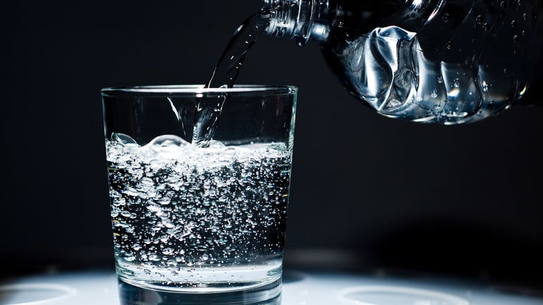 Mit diesen 10 Trink-Tipps lässt sich die Hitze aushalten