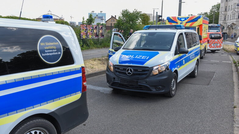Elf verletzte Bundespolizisten bei Unfall in Leipzig