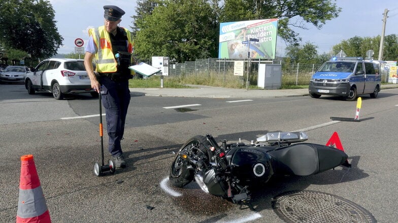 Unfall auf der S172 in Heidenau: Motorradfahrer schwer verletzt
