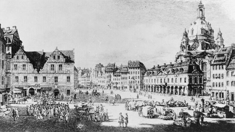 Auf Dresdens Neumarkt stand im Jahre 1750 an gleicher Stelle das alte Gewandhaus (links im Bild). Das längliche Gebäude vor der Frauenkirche am rechten Bildrand der historischen Ansicht ist die Hauptwache.