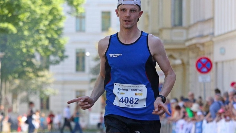 Schnell unterwegs waren auch die regionalen Marathonfavoriten Daniel Seher aus Weißwasser ...
