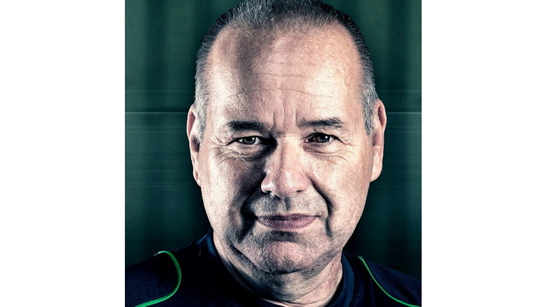Peter Kraetsch (58) ist 1. Vorsitzender des TSV Graupa, Cheftrainer und Leiter des Talentstützpunktes.