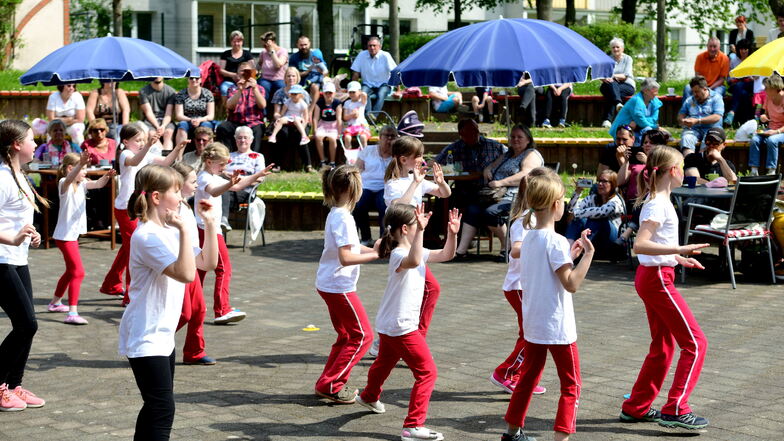 Die Tanzkinder des Fitnesscenters Elmar wussten im Amphitheater die Zuschauer zu begeistern.