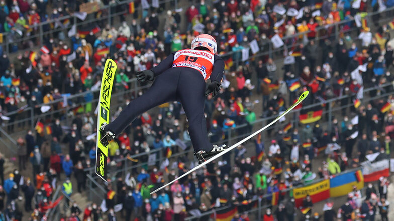 Oberstdorf am 19. März 2022: Weltcup im Skifliegen springt Severin Freund von der Heini-Klopfer-Schanze. Das Springen dort zur Vierschanzentournee ist bereits ausverkauft.