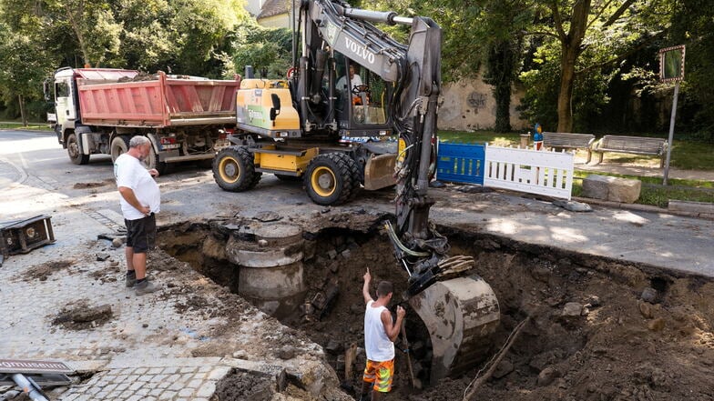 Am Görlitzer Nikolaigraben gab es Ende August einen Wasserrohrbruch. Seither ist die wichtige Hauptstraße komplett gesperrt.