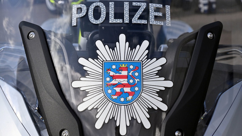 Die Staatsanwaltschaft Gera ermittelt gegen sechs Thüringer Polizisten, die möglicherweise Dienst-Interna an die rechte Gruppierung "Knockout 51" weitergegeben haben.