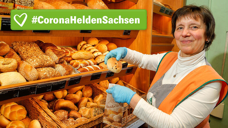 Für jeden Kunden ein Lächeln - trotz Corona-Angst: Andrea Schieback steht in der Bautzener Filiale der Großdubrauer Bäckerei Jeremias hinter der Verkaufstheke.