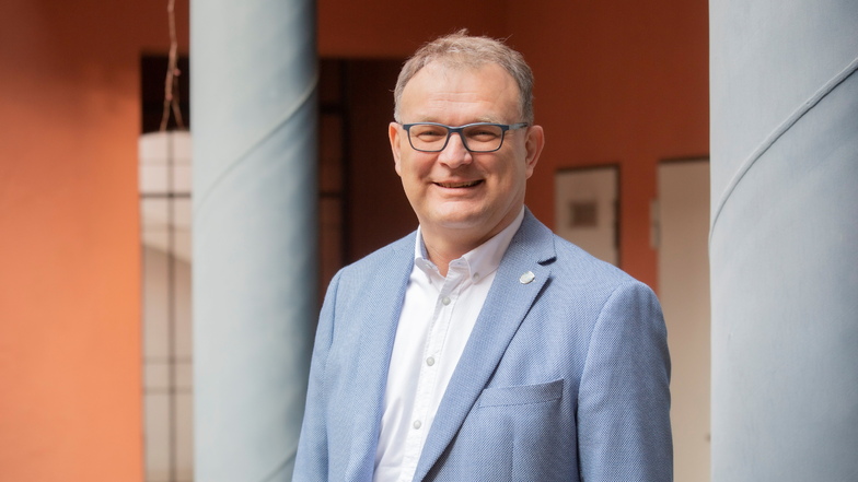 Der Königsbrücker Bürgermeister Heiko Driesnack (CDU) tritt wieder zur Wahl an.