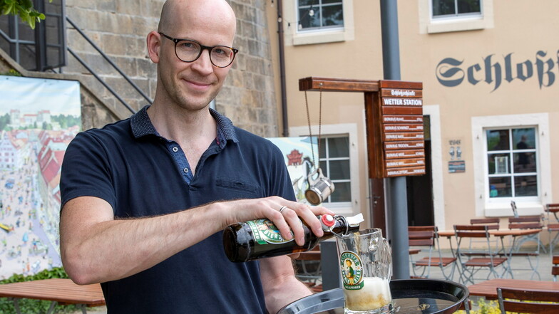 Marcus Galle von der Schloßschänke in Pirna lädt zum kühlen Bier ein. Außerdem betreibt er das Restaurant Canaletto in der Pirnaer Altstadt.