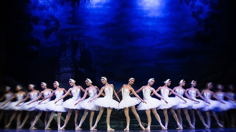 Über 100 Jahre unangefochtene Popularität beim internationalen Publikum, machen Schwanensee zu einem der beliebtesten Werke aus dem klassischen Ballettrepertoire!