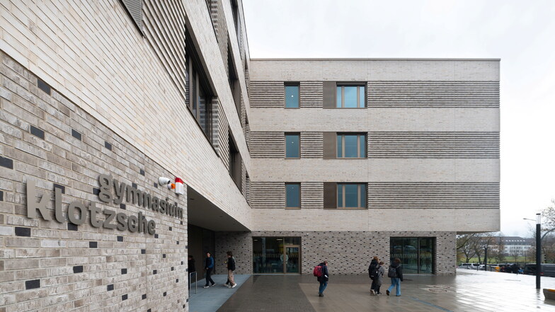 Rund 1.000 Schüler lernen am neuen Gymnasium Klotzsche.