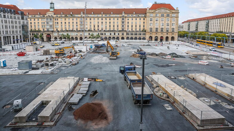 Noch bis Ende Oktober ist der Dresdner Altmarkt Baustelle.