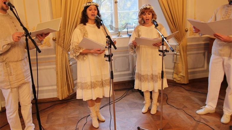 Im Barocksaal zur Hermsdorfer Schlossweihnacht gastierte das Gesangsquartett  Valeria Shishkova und Freunde.