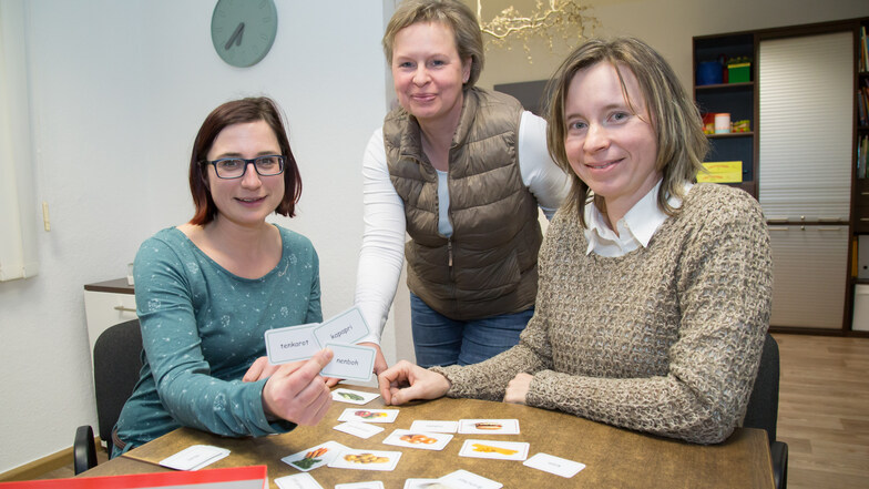 Romy Queiser, Kerstin Thunig und Diana Steinke (von links) praktizieren in Niesky, Rothenburg und Rietschen als Logopädinnen. Ihre Erfahrung: Mit Sprach-, Sprech-, Stimm- und Schluckstörungen haben alle Altersgruppen zu tun.