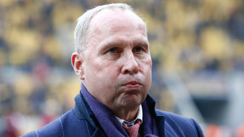 Ganz tief durchatmen – auch für den FC Erzgebirge und dessen Präsidenten Helge Leonhardt ist die Lage ernst.