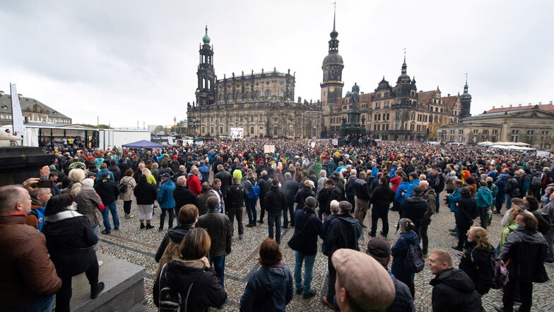 Eine Querdenken-Demonstration in Dresden