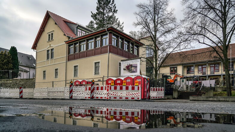 Die Silberdiele in Liegau-Augustusbad wird unter anderem zu einem Hort umgebaut.