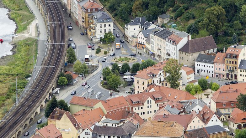 Königstein profitiert kaum von den Touristen, die jedes Jahr zu Tausenden auf die Festung pilgern. Ein neuer Kulturmanager soll das ändern.