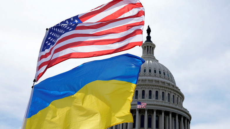 US-Kongress billigt milliardenschwere Ukraine-Hilfen - Waffenlieferungen noch in dieser Woche