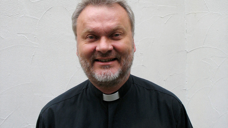 Heinrich Koch
ist Pfarrer der Evangelischen Johanneskirchengemeinde in Hoyerswerda-Altstadt und Koordinator des Heimattages.