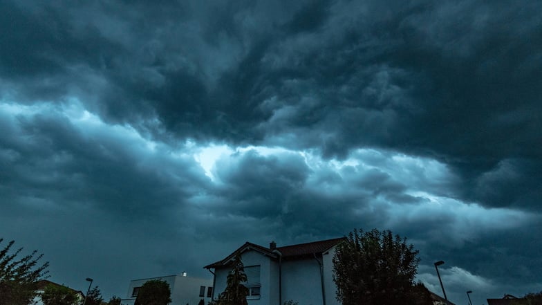 Wetterdienst warnt vor Starkregen in Ostsachsen