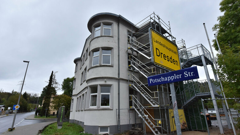 Die Aktive Schule Dresden ist an den Ortseingang von Freital gezogen.