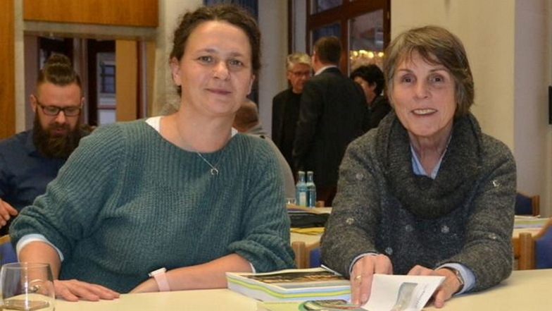 Sophie Schönherr (l.) sitzt künftig für die SPD im Bautzener Stadtrat; gemeinsam mit Astrid Riechmann.