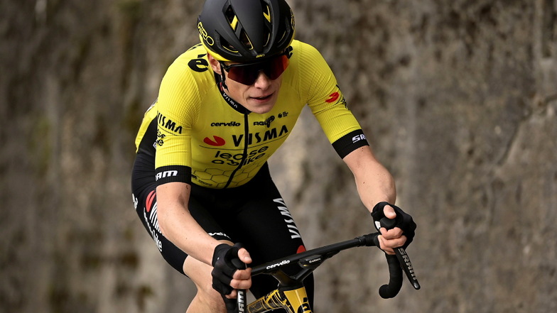 Der dänische Rad-Star Jonas Vingegaard hat bei seinem Sturz bei der Baskenland-Rundfahrt eine Lungenquetschung zugeogen.